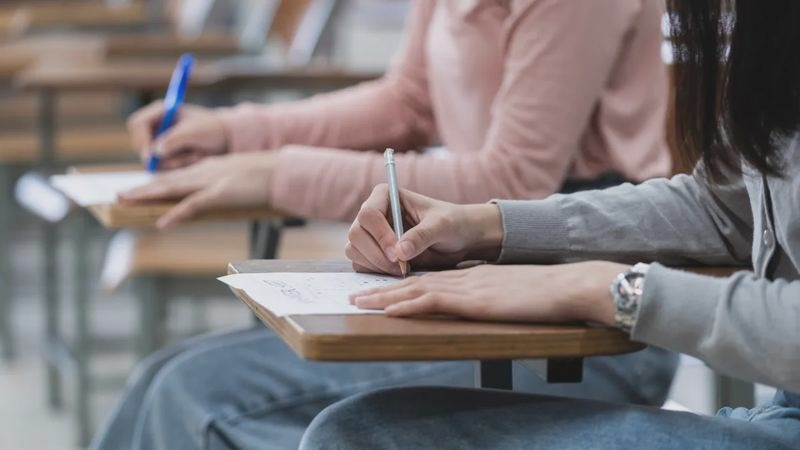 Dysleksja na maturze – udogodnienia, które ułatwią egzamin