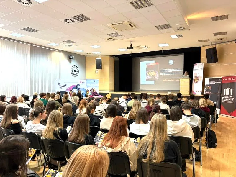 Perspektywy zawodowe po studiach z turystyki i rekreacji – odkryj swoje możliwości!