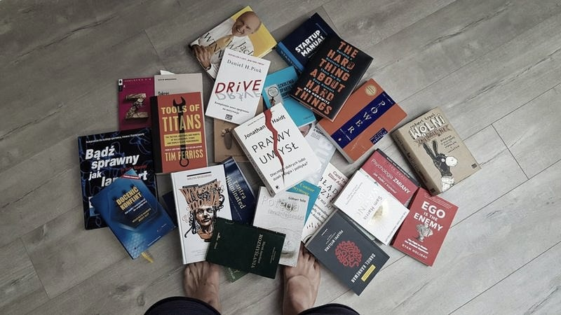 Samorozwój: książki, które zmieniają myślenie i codzienne nawyki