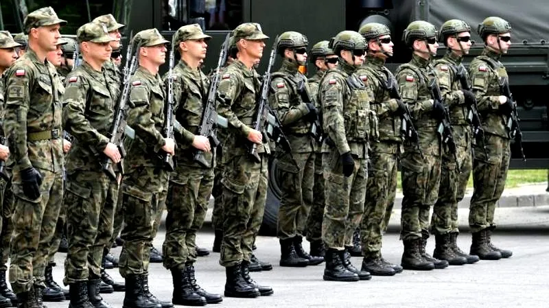 Służba wojskowa po studiach: jak ograniczyć koszty i uniknąć konsekwencji